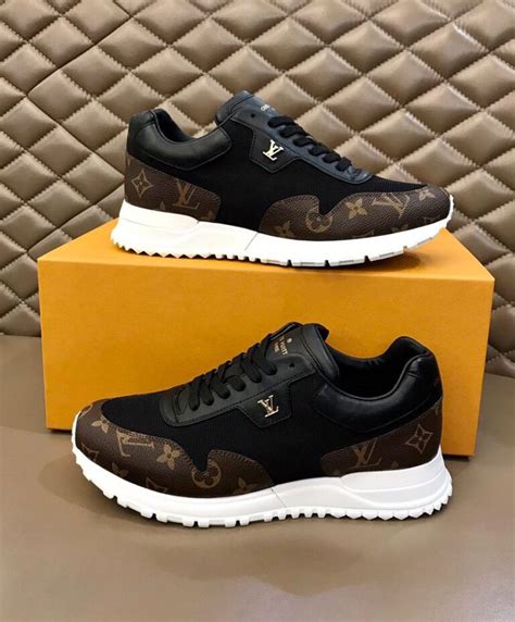 louis vuitton sneakers homme 2015|louis vuitton men's sneakers 2021.